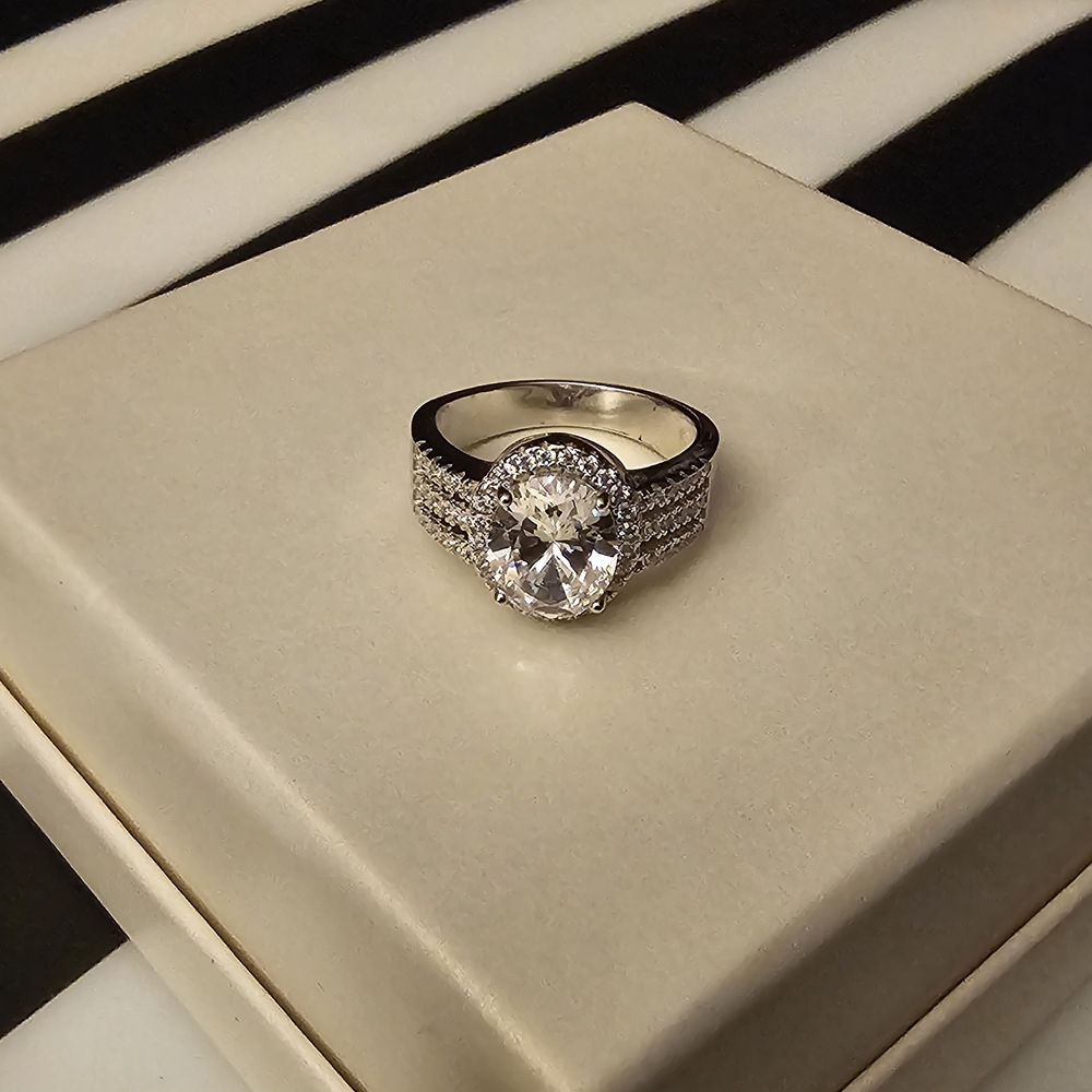 Modern Gents The Queen Ring